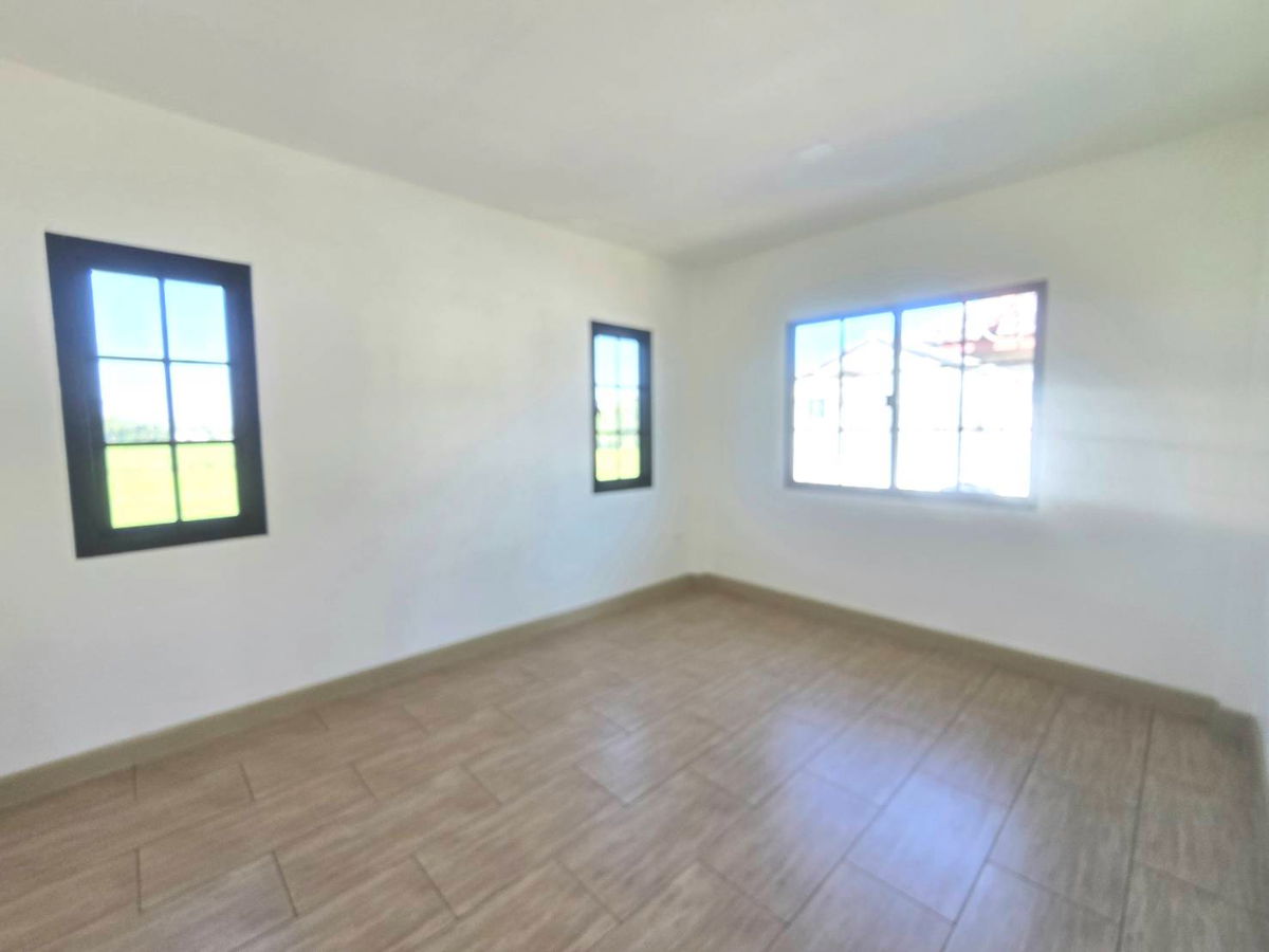 รูป ้บ้านเดี่ยวนิมิตใหม่40 โฮม5 หมู่บ้านเคซี.การ์เด้นโฮม บ้านรีโนเวทใหม่ทั้งหลัง แถมฟรีเฟอร์นิเจอร์ พื้นที่กว้างมากทำเลดี - รูปที่ 37/44