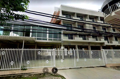 อาคารพาณิชย์ให้เช่า : 🏢 ให้เช่าอาคารพาณิชย์ 4 ชั้น | ทำเลทอง ถนนพระราม 2 (ฝั่งขาออก) 📍 อาคารติดถนนใหญ่ รถผ่านตลอด 24 ชม.