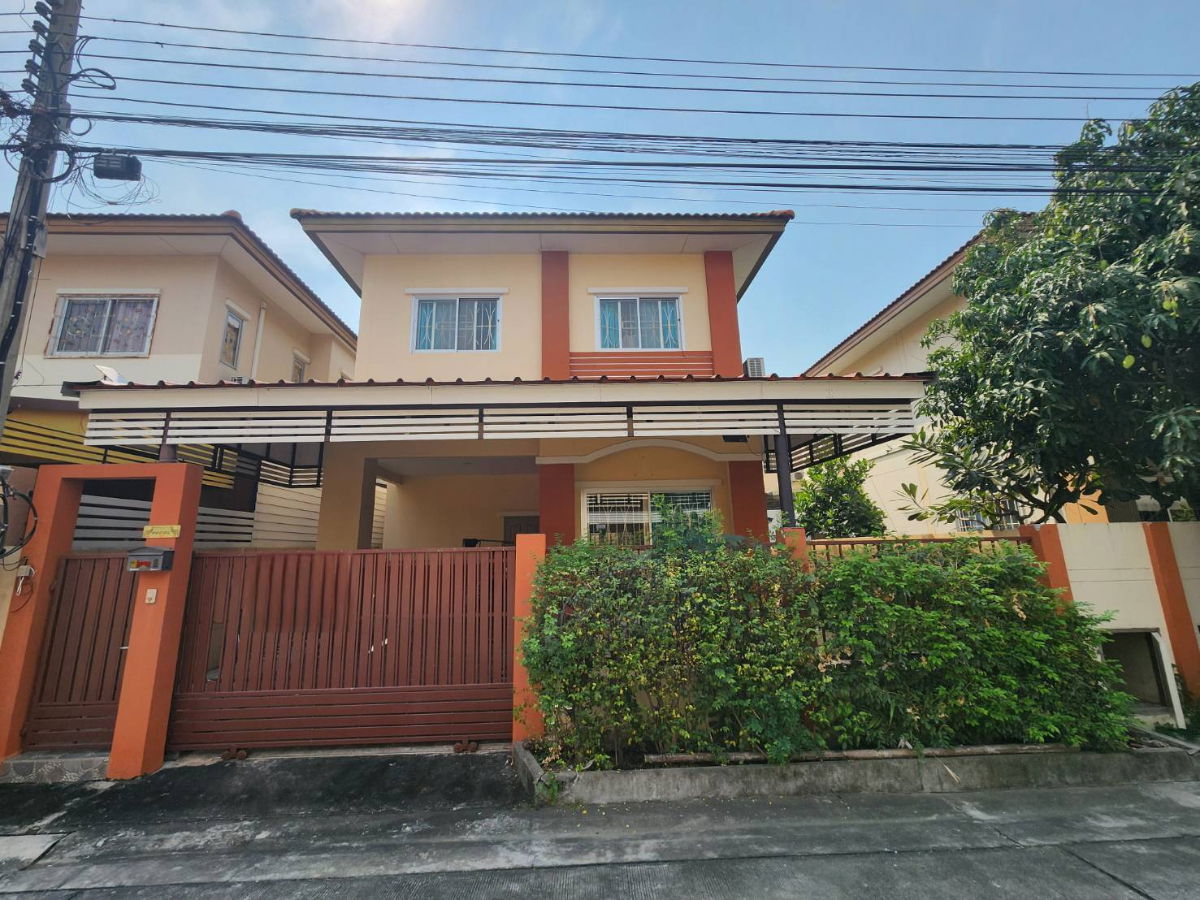 รูป ขายบ้านแฝด 2 ชั้น หมู่บ้านปัญฐิญา แพรกษา 35 ตร.ว. ทิศเหนือ ต่อเติมครบ พร้อมเข้าอยู่ (ติดต่อพูดคุยราคาได้) - รูปที่ 1/13