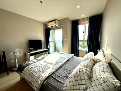 คอนโดให้เช่า : ให้เช่า‼️คาซ่า คอนโด @MRT สามแยกบางใหญ่ ห้องขนาด 21 ตร.ม. ชั้น 10 วิวสระว่ายน้ำมีเครื่องซักผ้า ‼️ เฟอร์นิเจอร์ครบพร้อมเข้าอยู่‼️