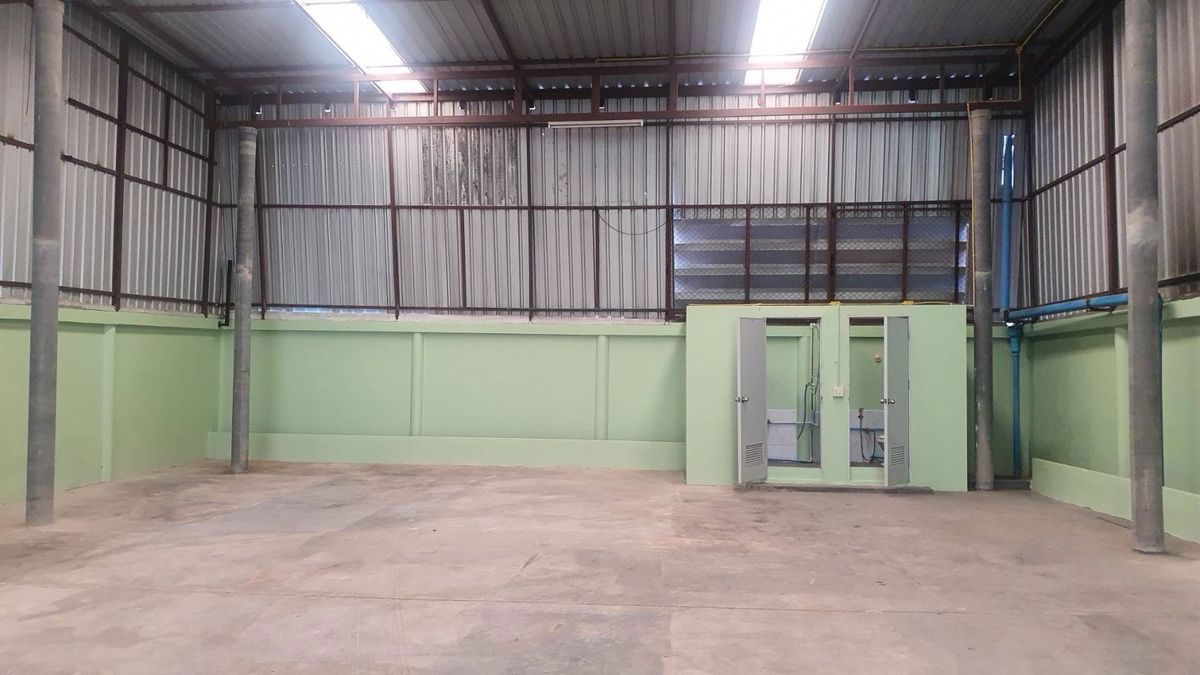 รูป 🏭 ให้เช่าโกดัง | พระราม 2 – บางกระดี่ 📍 ซอยบางกระดี่ 10 / ซอยแสมดำ เหมาะสำหรับ เก็บสินค้า / ทำโรงงาน / ธุรกิจออนไลน์ - รูปที่ 2/4