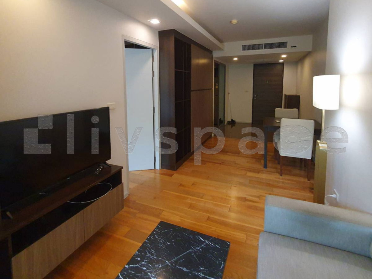 รูป ▚ LE192ツ [ขาย] ราคาดีที่สุดในตึก! Focus Ploenchit 1 นอนไซส์ใหญ่ 47.78 ตร.ม. วิวเมืองและต้นไม้ ฟรีค่าโอนทุกรายการ เพียง 5,860,000 เท่านั้น! - รูปที่ 2/7