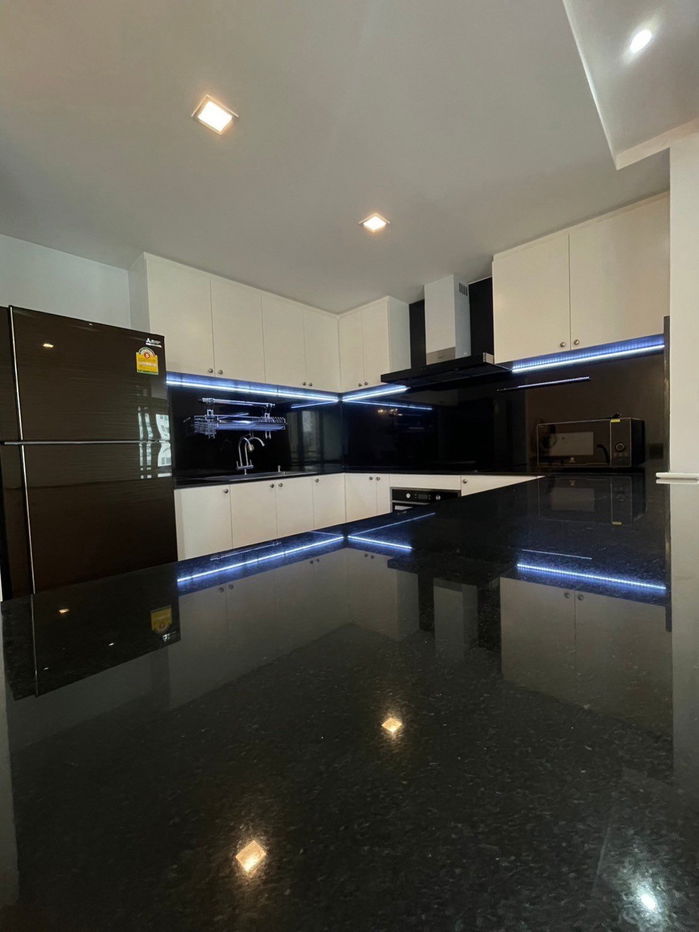 รูป LTH13933 – Condo for Rent | Acadamia Grand Tower | 163 sqm | 3 Beds 2 Baths | Near BTS Phrom Phong | 80K/Month | คอนโดให้เช่า อคาเดเมีย แกรนด์ ทาวเวอร์ - รูปที่ 10/13