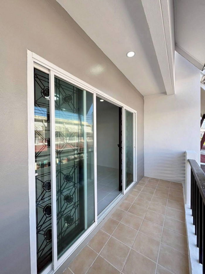 picture Baan Promphun Lak Kong Si WR-04101 - 9/12