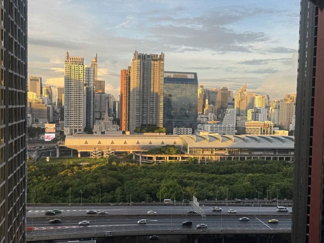 รูป 🏢 ให้เช่าคอนโดหรู ใจกลางพระราม 9 – ใกล้ MRT เพียง 300 ม.💰 ราคาเช่าเพียง 25,000 บาท รหัส RS4353 - รูปที่ 6/9