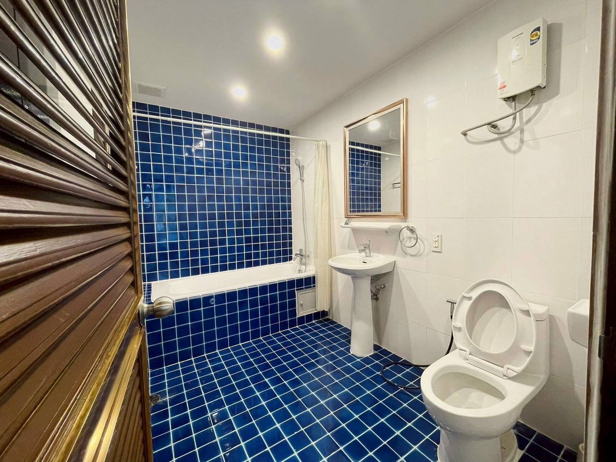 รูป LTH13758 – Condo for Sale | Acadamie Grand Tower | 194 sqm | 3 Beds 2 Baths | Near BTS Phrom Phong | 22.90 MB | คอนโดขาย อะคาเดมี แกรนด์ ทาวเวอร์ - รูปที่ 7/11