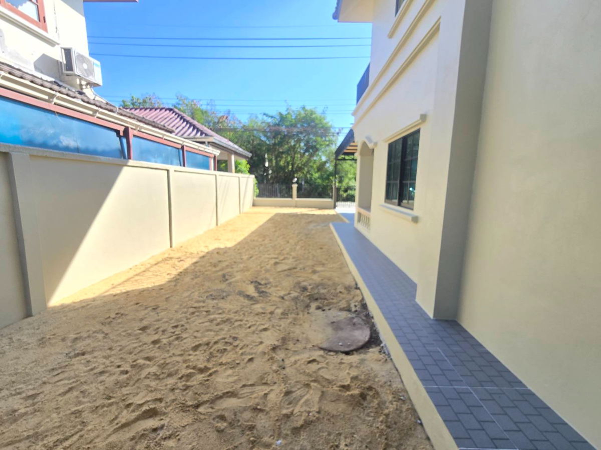 รูป ้บ้านเดี่ยวนิมิตใหม่40 โฮม5 หมู่บ้านเคซี.การ์เด้นโฮม บ้านรีโนเวทใหม่ทั้งหลัง แถมฟรีเฟอร์นิเจอร์ พื้นที่กว้างมากทำเลดี - รูปที่ 24/44