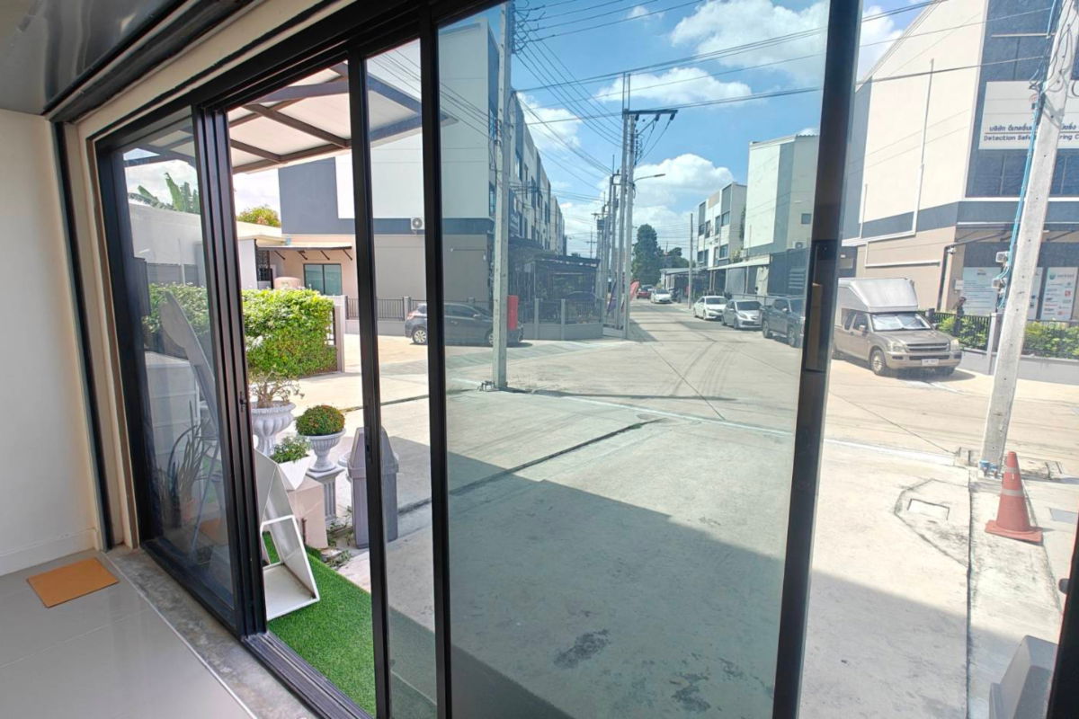 รูป ให้เช่า โฮมส์ ออฟฟิศ ซอยมังกร เทพารักษ์ - แพรกษา - รูปที่ 4/17