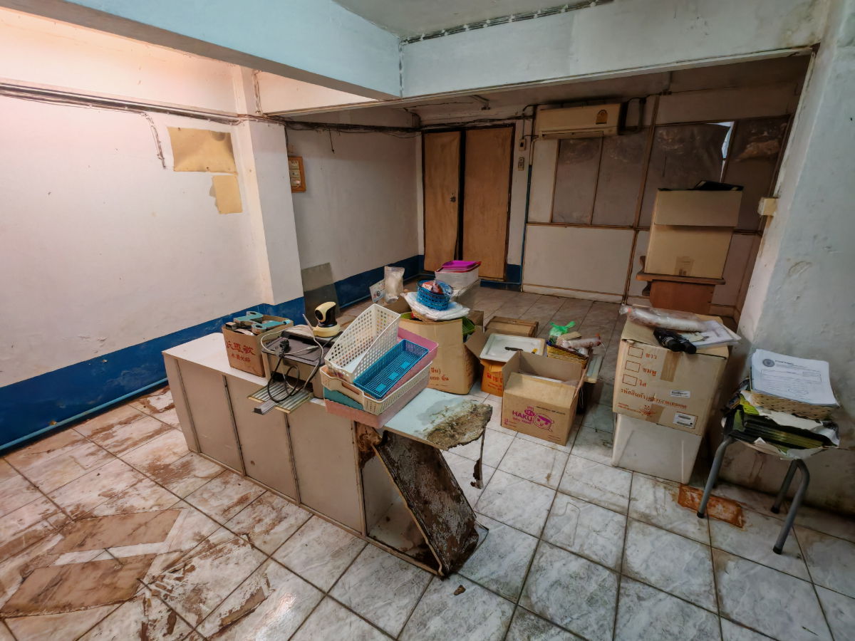 รูป ทำเลดี ติดถนนใหญ่ หน้ากว้าง ตึกแถว อรุณอัมรินทร์  - รูปที่ 5/12