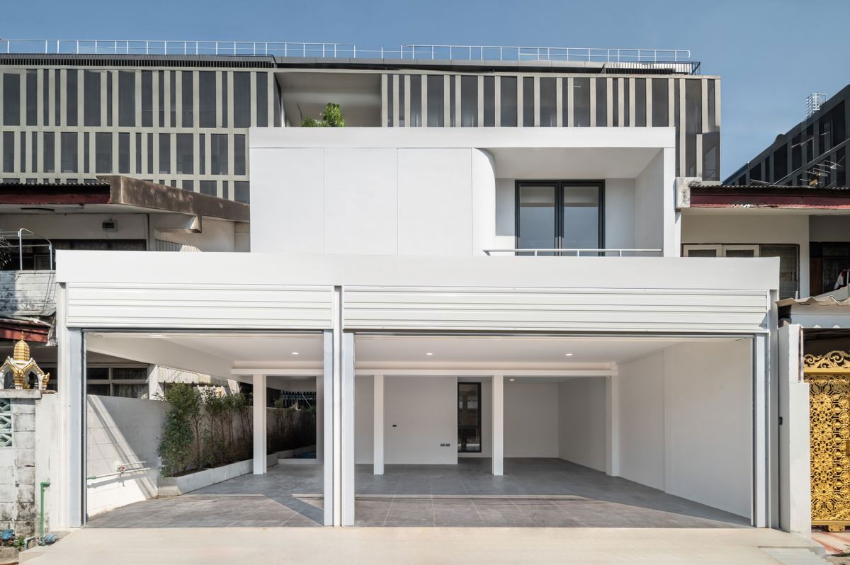 รูป 🏡 ขายพร้อมผู้เช่า บ้านใกล้ BTS สะพานควาย / อารีย์ 📍 ซอยประดิพัทธิ์   | เหมาะกับนักลงทุน  💰 ราคาขาย 17,400,000 บาท - รูปที่ 1/33