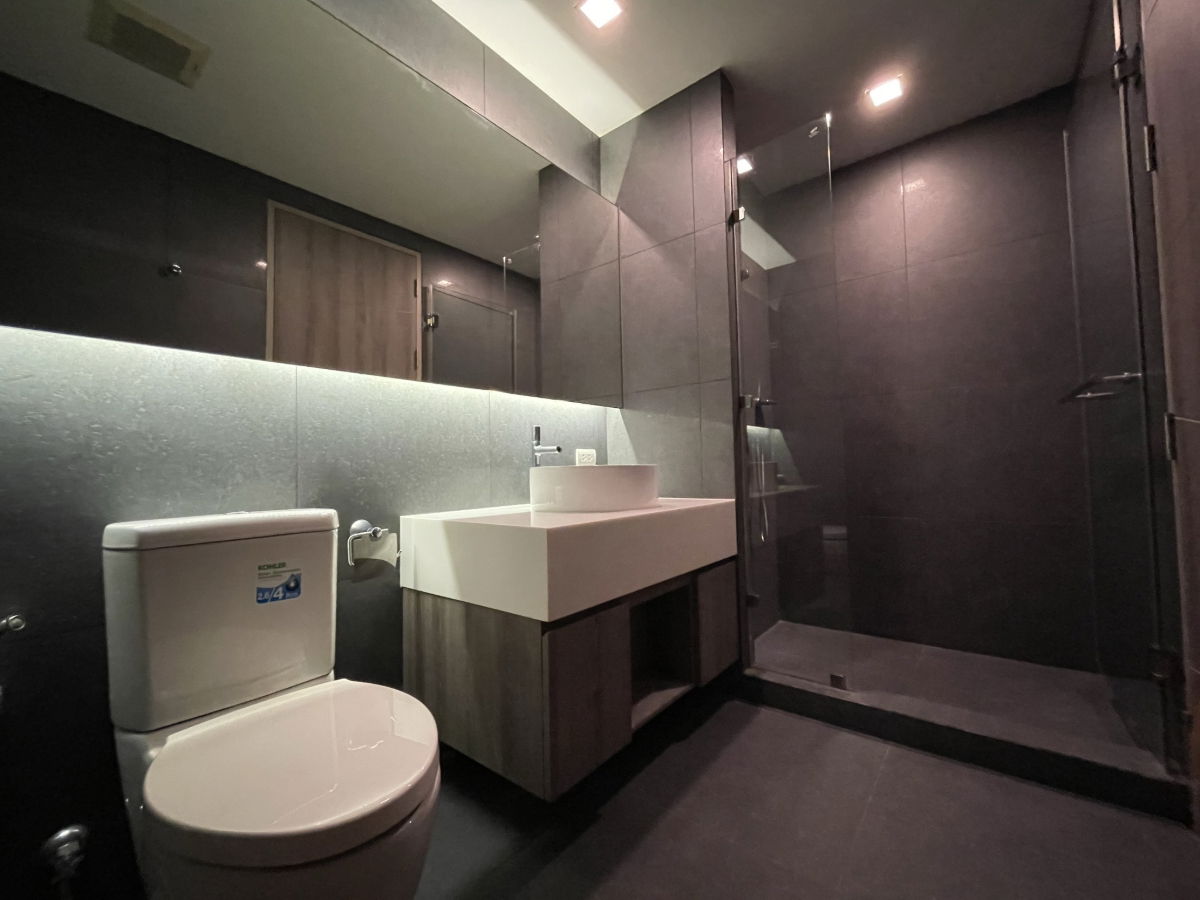 รูป 🔥ขายด่วนคอนโด 1 ห้องนอน ลดราคาถึง 300K🔥 เดินเพียงไม่กี่ก้าวถึง MRT ศูนย์สิริกิติ์ - U1170868 - รูปที่ 6/14