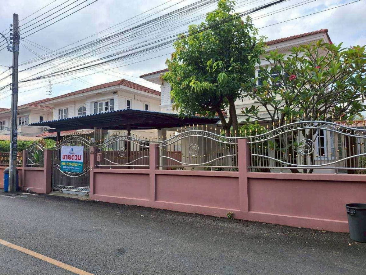 รูป ขายด่วน บ้านเดี่ยวพร้อมอยู่ 2 ชั้น บางกรวย-ราชพฤกษ์ พิเศษ ต่อเติมครัวเต็มพื้นที่ พร้อมใช้งานได้ทันที - รูปที่ 1/14