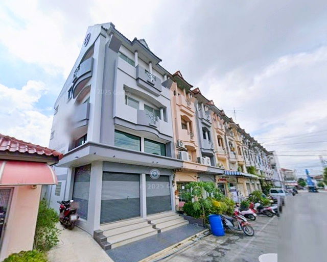 รูป เชื่อมต่อกัน 2 คูหา 3ชั้น บิ๊กซี เคหะร่มเกล้า 500 ม. ลาดกระบัง ให้เช่าอาคารใหญ่ 4 น้ำ 41ตร.วา. 490ตร.ม. รร.ร่วมฤดีวิเทศศึกษา มีนบุรี3กม. - รูปที่ 1/8