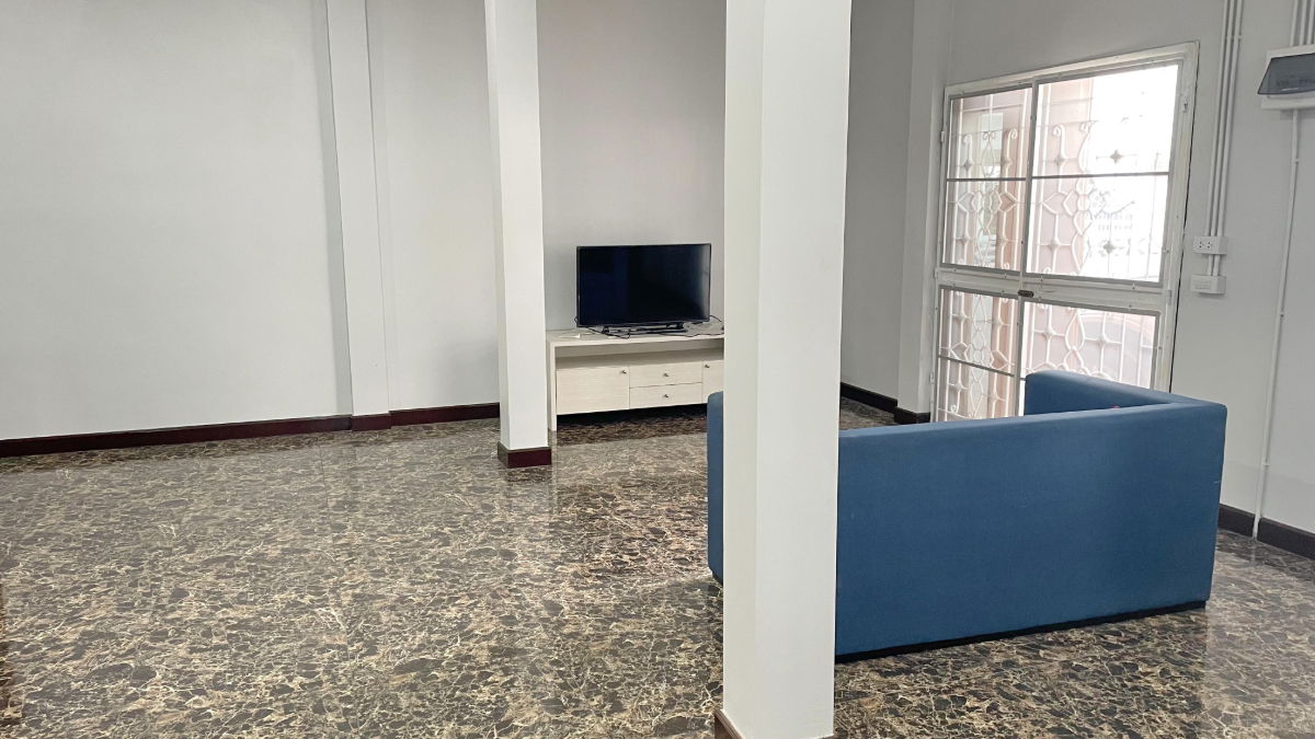 รูป 	 ให้เช่าบ้านเดี่ยว2ชั้น  ปรับปรุงใหม่ :อุดมสุข20 มี Location ใกล้ BTS อุดมสุข - รูปที่ 9/28