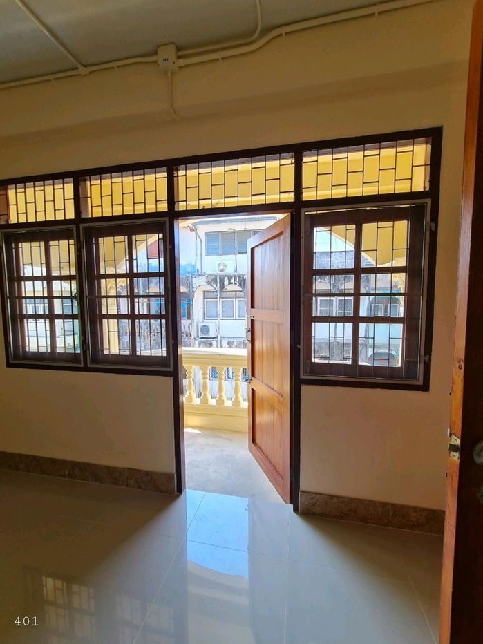 picture Apartment Fully occupied, ready to generate income. Charoenrat area. - 6/16
