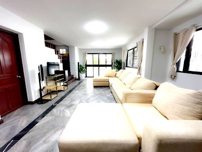 Twin houses for rent Central Plaza Bang Na : For rent, semi-detached house, On Nut, Sukhumvit 101/1, Home Avenue Village. Affordable price, under 40,000 baht. Interested? Line: @951qfbfi