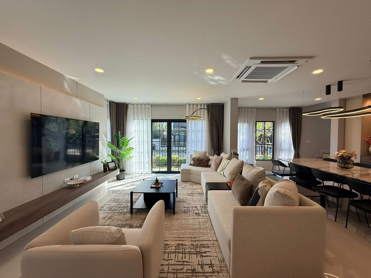 รูป ❤️For Rent : Luxury House Centro bangna บ้านหลังใหญ่ 68 วา 4 นอน 5 น้ำ แปลงมุม - รูปที่ 2/12