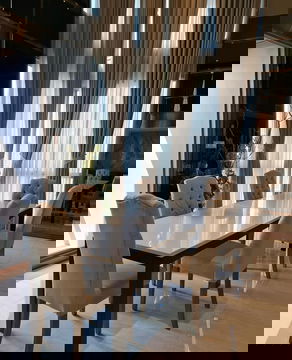 Rent H Condo Sukhumvit 43. Beautiful, luxurious, great location, ready to move in. Near BTS Phrom Phong. Interested? Add Line: @841qqlnr