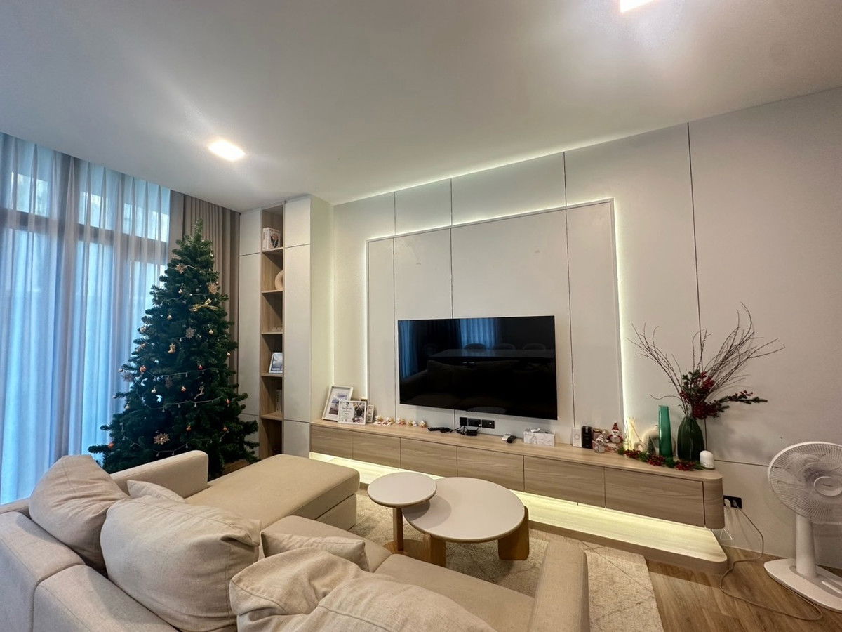 รูป 🏙️ ให้เช่า Modern Luxury Townhome 4 ชั้น — พาทิโอ รัชโยธิน - รูปที่ 2/16