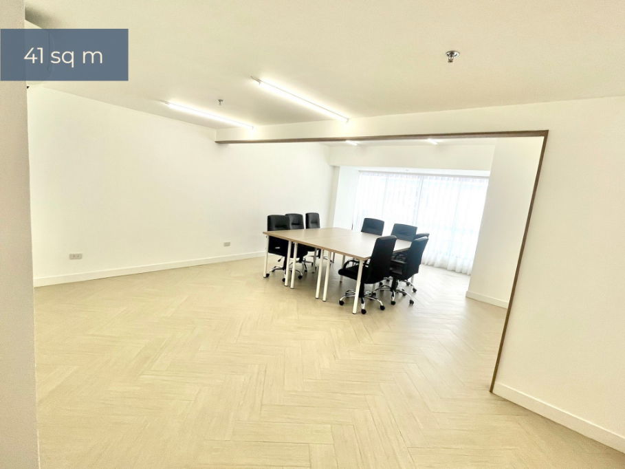 รูป 🏢 ให้เช่าพื้นที่ออฟฟิศ เฟอร์ครบ พร้อมเข้าอยู่ | ใกล้ BTS เอกมัย – พระโขนง - รูปที่ 5/12