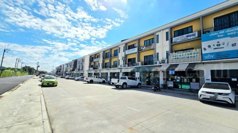 รูป อาคารพาณิชย์ 3 ชั้น เดอะ คอนเนค @ รังสิต-อเวนิว ทำเลค้าขาย - รูปที่ 6/10