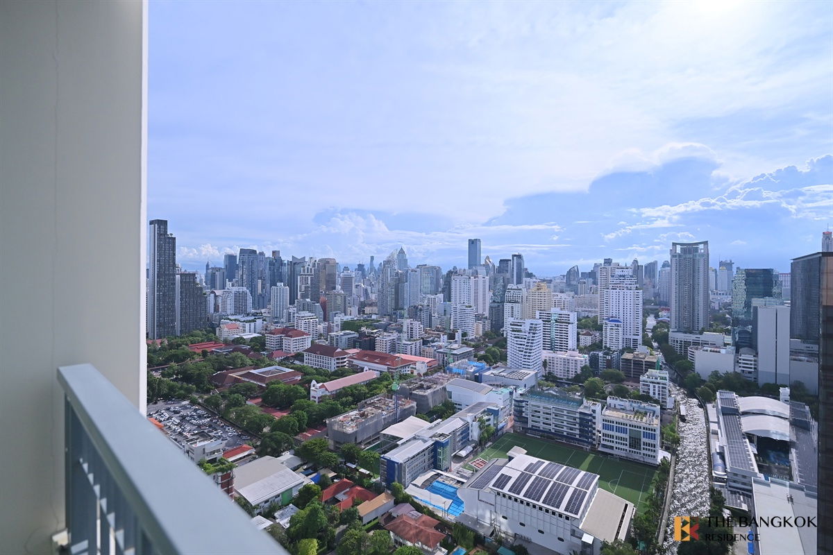 รูป  Q Asoke 💫 Stunning  with Great View 🌃 ใกล้ MRT เพชรบุรี  - รูปที่ 7/10