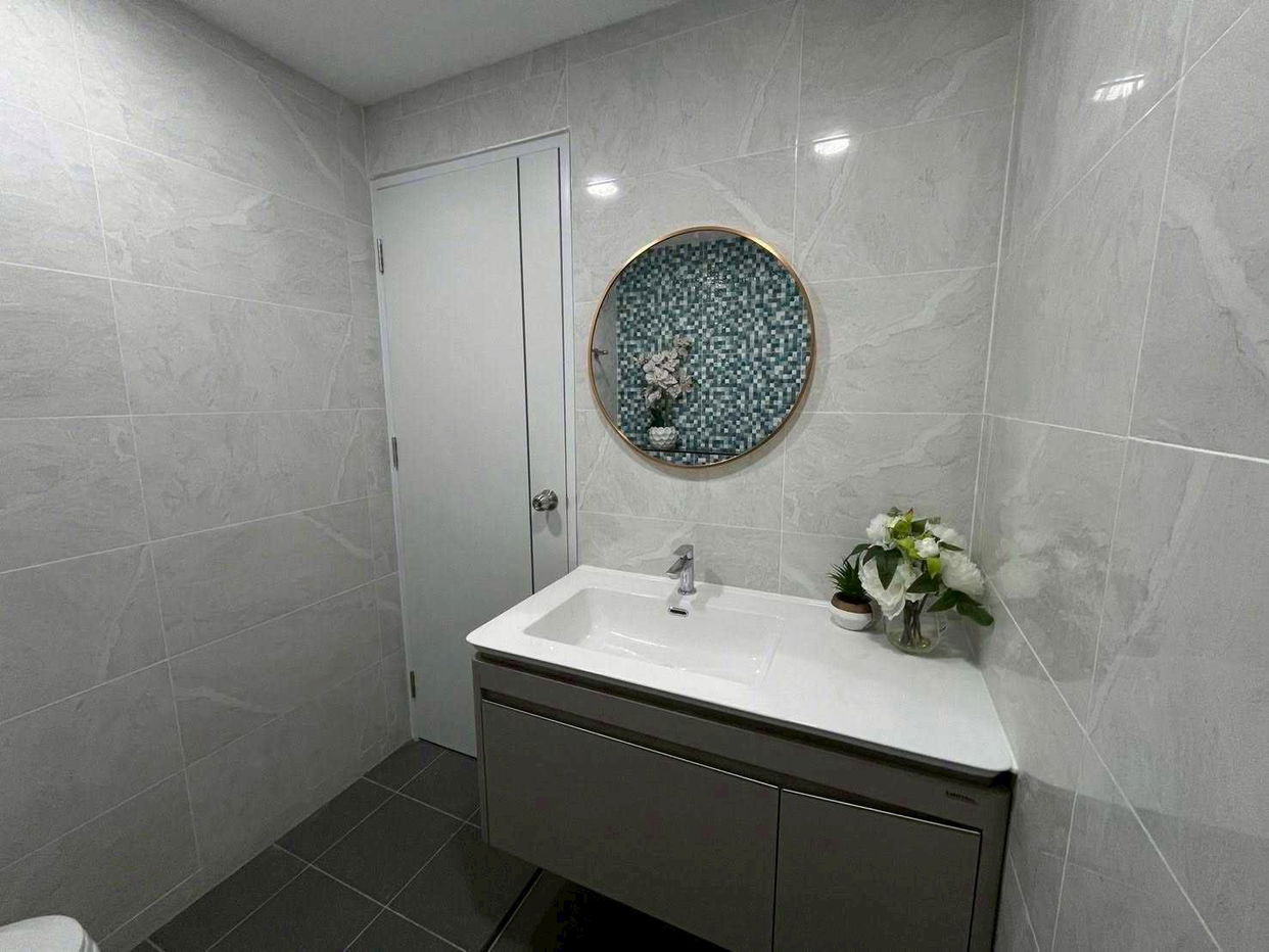 รูป LTHC13849 – Townhouse for Sale | Sathu Pradit 29 | 200 sqm | 3 Beds 2 Baths | Near BTS Surasak | 8.89MB | ทาวน์เฮาส์ขาย สาธุประดิษฐ์ 29 - รูปที่ 10/20