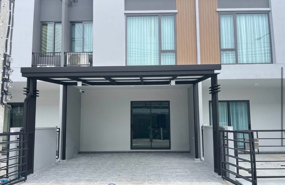 รูป 🏡  ทาวน์โฮม 2 ชั้น  บ้านใหม่  ✈️ ใกล้สนามบินดอนเมือง    💰 ราคาขาย 3,950,000 บาท   🧭 บ้านหันหน้าทิศเหนือ ทิศรับทรัพย์ - รูปที่ 1/7