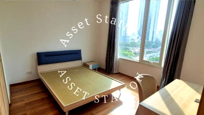 Condos for rent Assumption Convent Silom School : 📍 Available for rent at The Empire Place — beautiful, spacious unit at a great price Convenient transportation 🚅 near BTS Chong Nonsi