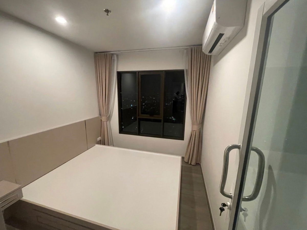 picture Condo for Rent Regent Home Wutthakat - 8/27