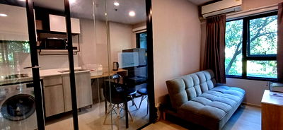 Condos for rent 700 Year Sports Arena Chiang Mai : The Escent Ville condo in Central Festival Chiangmai