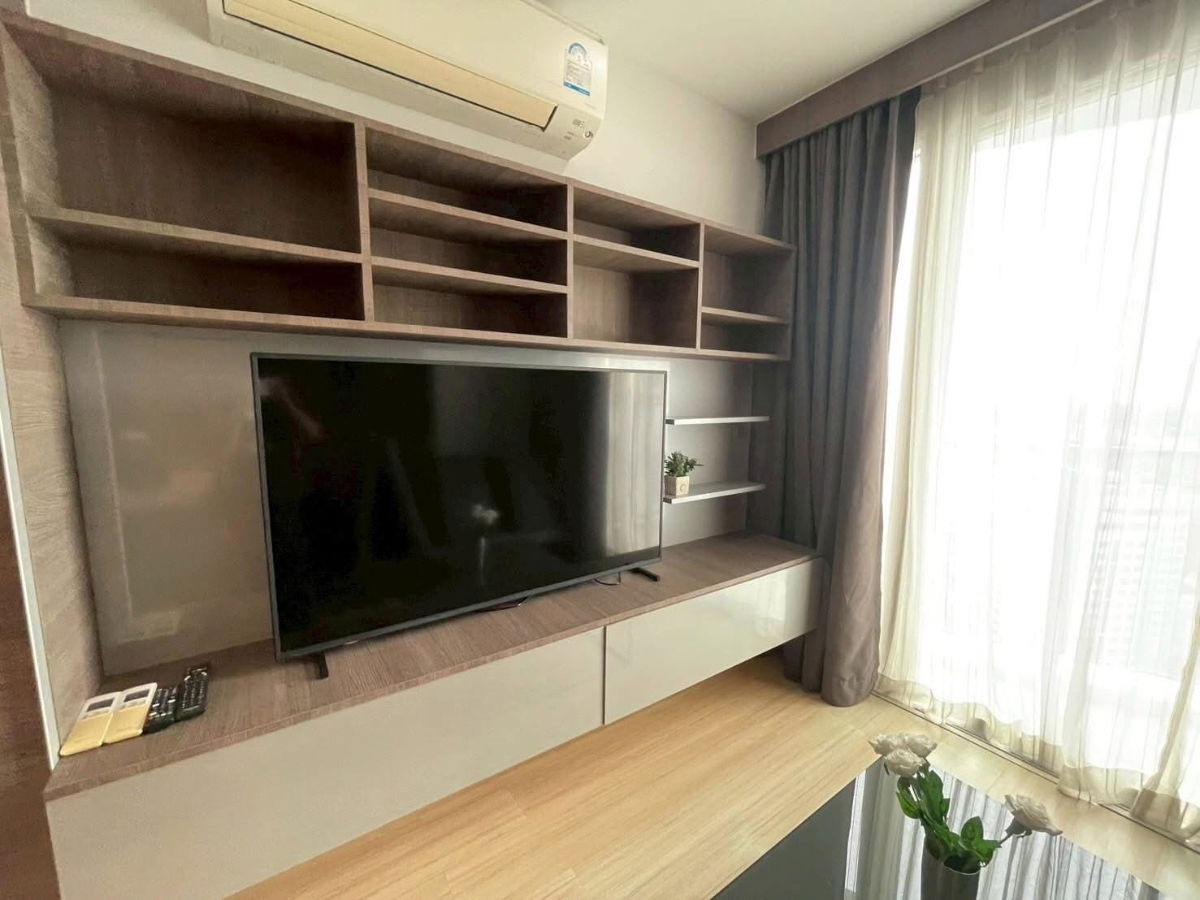 picture Sky Walk                   Residence  - 7/11