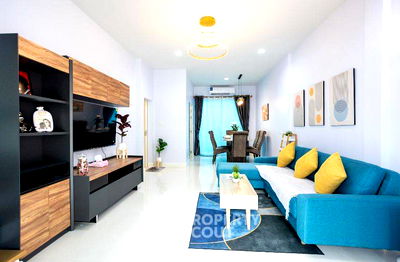 Townhouses for rent Pradist Manutham Road : 3-BR Townhouse in Lat Phrao (ID 2504649)