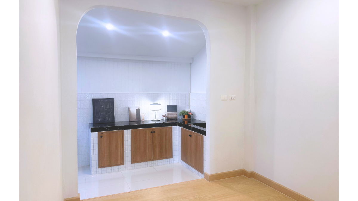 รูป ทาวน์โฮมรีโนเวทใหม่ทั้งหลัง ทิพย์พิมาน การ์เด้น บ้านกล้วย-ไทรน้อย 900 เมตร ถึงแจส กรีน วิลเลจ บางบัวทอง 4 ห้องนอน 1 ห้องอเนกประสงค์ ราคา 2 ล้านต้นๆ   - รูปที่ 4/19