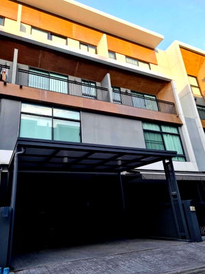 ทาวน์โฮม เขตยานนาวา : ขาย บ้านทาวน์โฮม อาร์เดน พระราม3 ทำเลทอง เข้าสาทร สีลม สะดวก