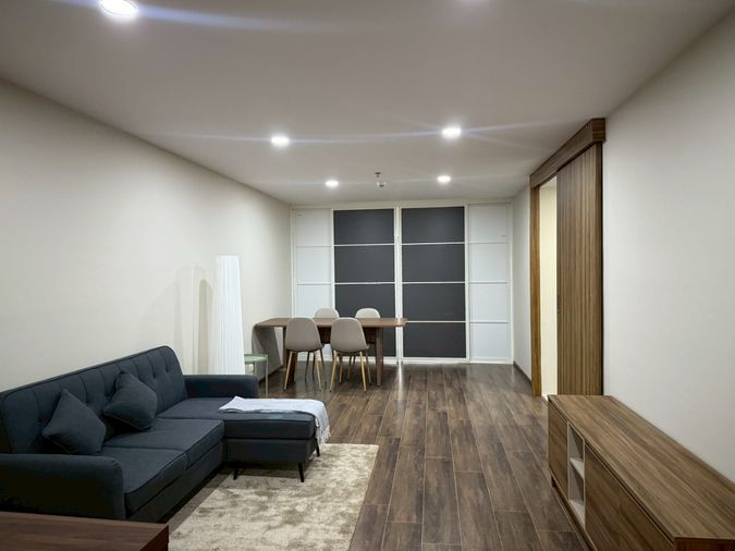 ว่างพร้อมอยู่! State Tower . 1นอน 68ตร.ม. จดบริษัทได้  Line id: @pfagent