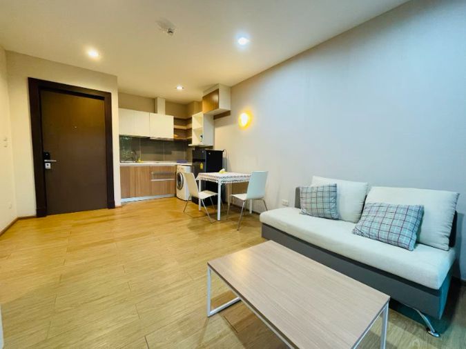 For rent, Rajapruek Greenery Hill Condo, only 15000 baht per month, Tell (0955752068 Khun Chompoo)