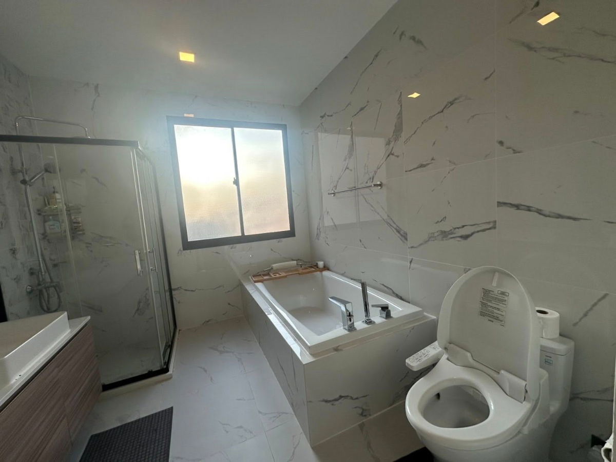 รูป 🔴RT20782🟡 ให้เช่าถูกมาก👍 Townhouse 4 ชั้น Patio Ratchayothin 💛🧡 ✅แอดไลน์ @905bggcb (มี @ ด้วย) แอดมินตอบไว  - รูปที่ 31/31