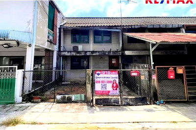 Houses for sale Saiaksorn School : [920091001-1361] "Luxurious Thailand Retreat: Spacious & Elegant Home"