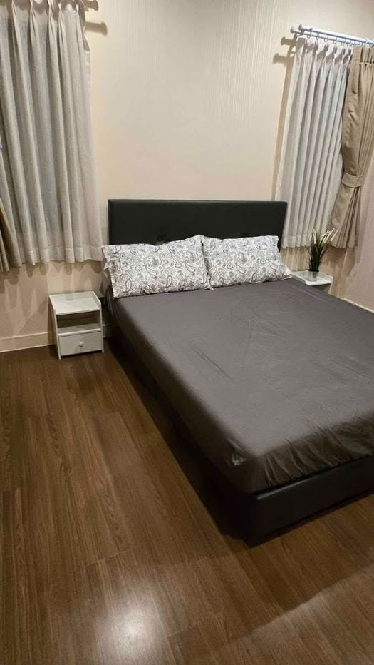 picture EHL-250796 For rent: Large detached house, Setthasiri Krungthep Kreetha. - 2/19