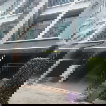 AT366 ให้เช่าทาวน์โฮม 3 ชั้น กลางเมือง รัตนาธิเบศร์ เฟอร์บางส่วน ใกล้MRT แยกนนทบุรี1