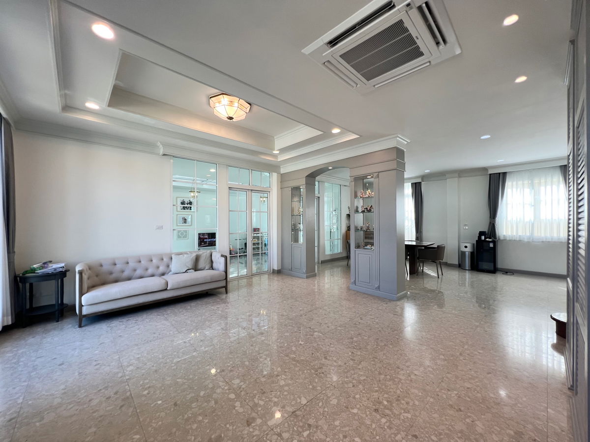 รูป 🧡 ให้เช่า บ้านเดี่ยว Golden nakara มอเตอร์เวย์ กรุงเทพกรีฑา อ่อนนุช ตกแต่งใหม่ 4 นอน สวนใหญ่ - รูปที่ 4/19