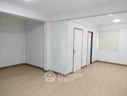 picture 3-BR Townhouse in Samrong Nuea (ID 2431109) - 3/10