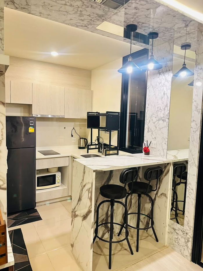 picture For   rent   Life Asoke    🔴🔴 - 8/11