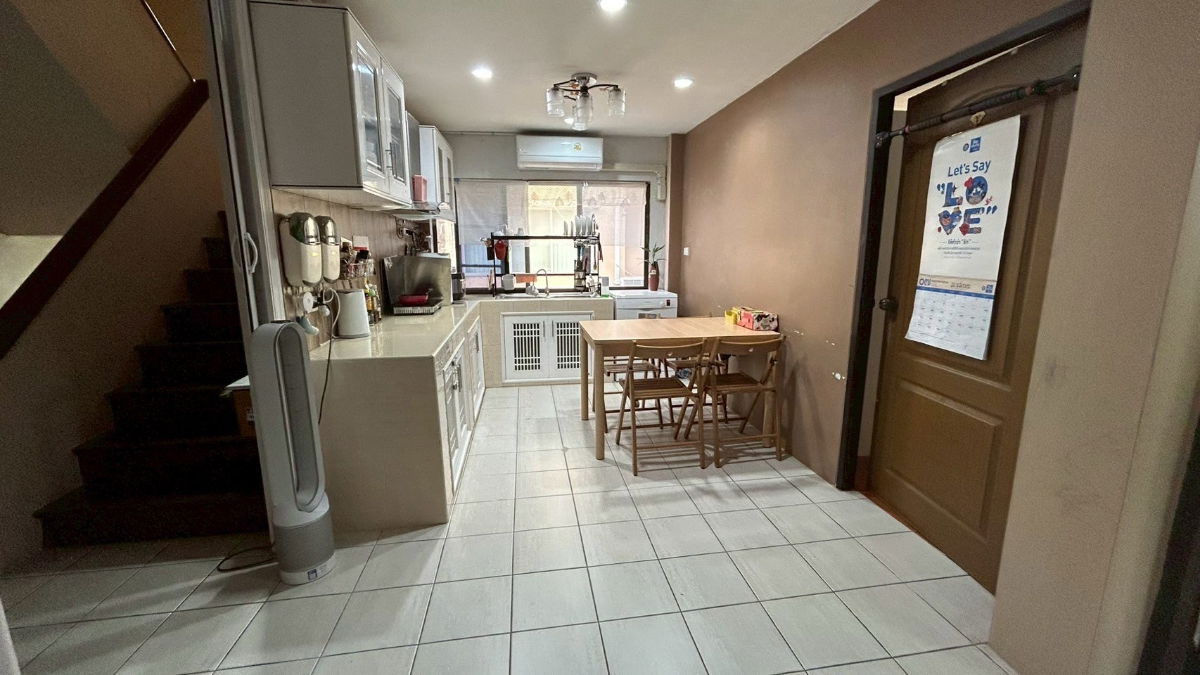 รูป ขายโฮมออฟฟิศ 4 ชั้น ซอยกรุงเทพกรีฑา 15 ทำเลดี ใกล้ทางด่วนและรร.นานาชาติ - รูปที่ 15/16