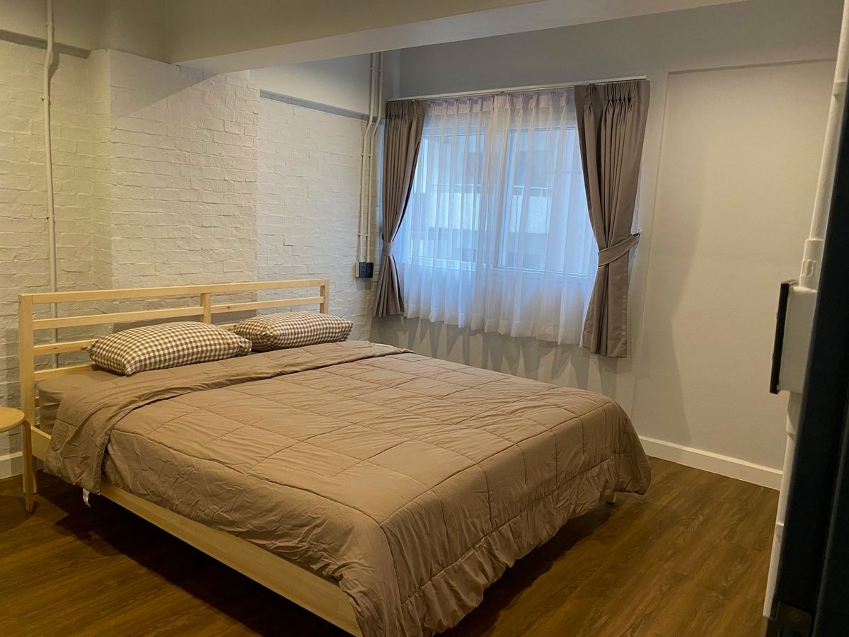 รูป Pathumwan Place【𝐑𝐄𝐍𝐓】🔥มุมพักผ่อนดีไซน์เรียบ เรียบหรูแต่ไม่เฉื่อยชา🔥 ติดต่อไลน์ไอดี: @hacondo - รูปที่ 1/6