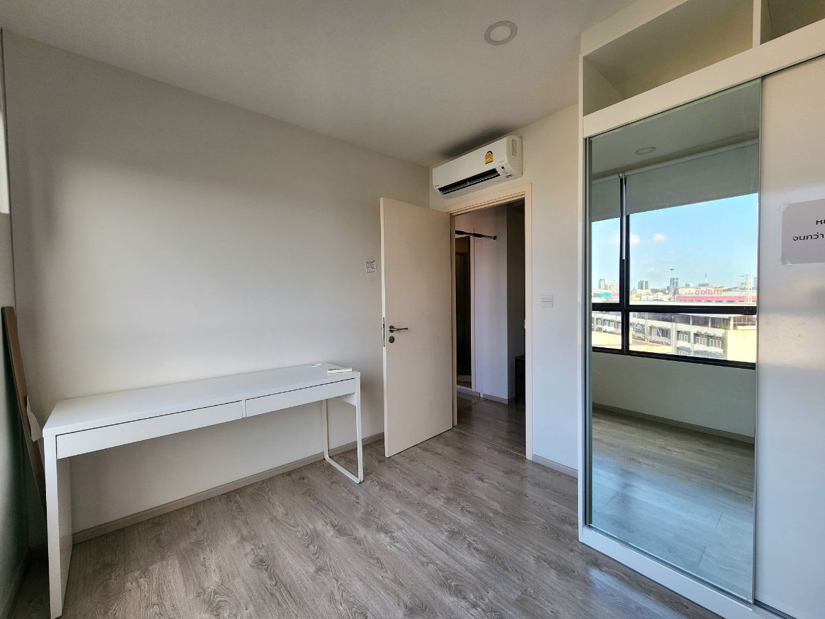 รูป **ขายราคาต่ำกว่าประเมิน ขายขาดทุนไปเลย ทิศเหนือ ไม่ร้อน เพดานสูง 2.65 เมตร ** ขาย The Tree จรัญ 30 ทำเล ไฟฉาย-ศิริราช สังคมดี ห้องใหม่พร้อมอยู่มาดูได้ - รูปที่ 13/59