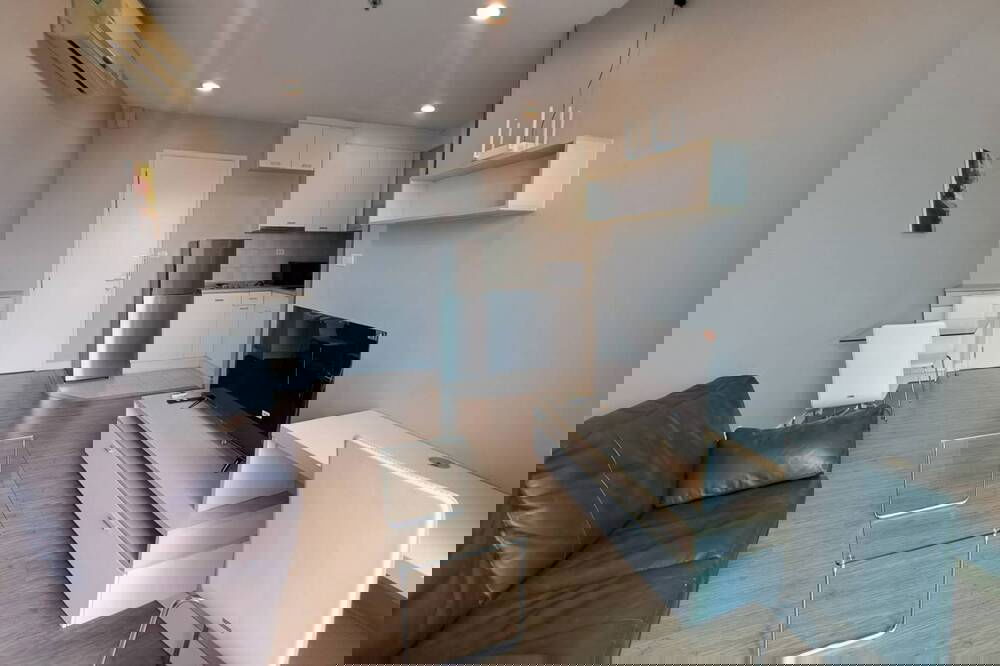 picture Rent !! pool view / city view, high floor 14+, Good location!! Code C20230103859...Centric Scene Sukhumvit, 1 bed, 1 bath, furnished, ready to move in - 5/12