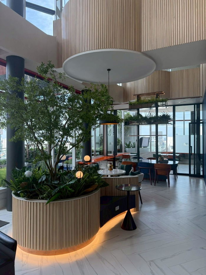 picture Room  RARE ITEM 𝐂𝐮𝐥𝐭𝐮𝐫𝐞 𝐓𝐡𝐨𝐧𝐠𝐥𝐨 - 24/26