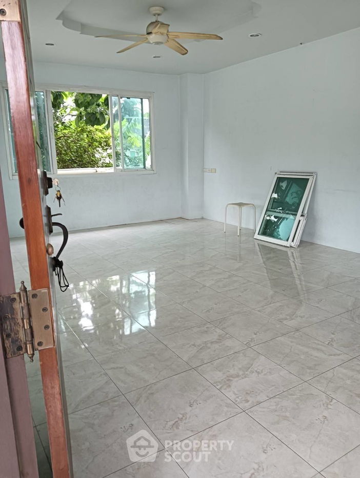 รูป บ้าน 4-ห้องนอน ใน หัวหมาก (ID 2503623) - รูปที่ 1/20